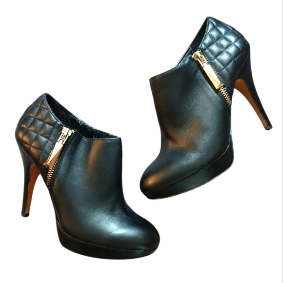Vince Camuto Engenia Black Leather Ankle Boots High Heeled Platform Booties sz 6 - Picture 15 of 15